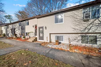 905 Mammoth Road #10, Manchester, NH 03104 - Photo 19