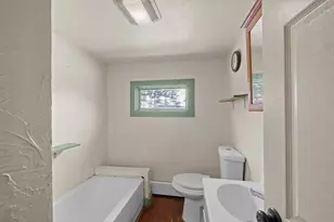 43 Davis St, Claremont, NH 03743 - Photo 25