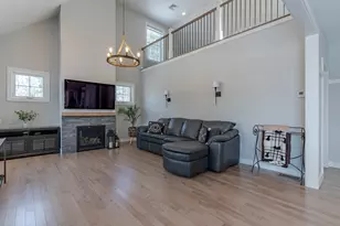 22 Sunrise Cir, Auburn, NH 03032 - Photo 15