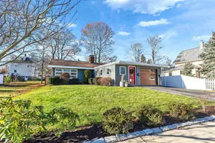 49 Sagamore Ave, Portsmouth, NH 03801 - Photo 3