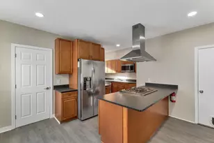 24 Pierce St, Concord, NH 03301 - Photo 3