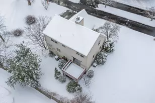 11 Norma Dr, Nashua, NH 03062 - Photo 3