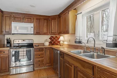 201 Oak Ridge Road, Plaistow, NH 03865 - Photo 35