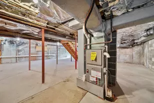 15 A Roosevelt Ave, Hudson, NH 03051 - Photo 37