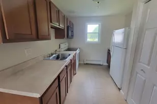 213 S Main St, Franklin, NH 03235 - Photo 9