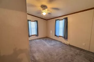 16 Eric Place, Claremont, NH 03743 - Photo 19