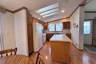 16 Eric Place, Claremont, NH 03743 - Photo 9