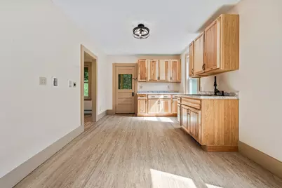 484 First Avenue, Berlin, NH 03570 - Photo 7