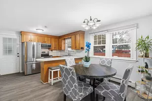 8 Crest Dr, Somersworth, NH 03878 - Photo 3