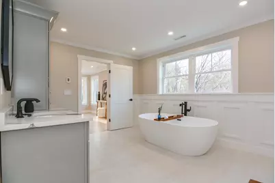 211 Hampstead Road, Derry, NH 03038 - Photo 19