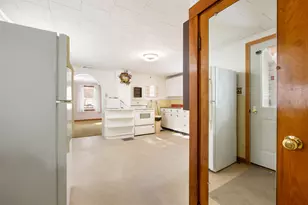 1816 Hutchins St, Berlin, NH 03570 - Photo 9