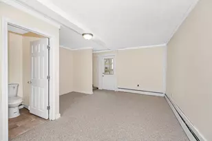 32 Crystal Ave, Derry, NH 03038 - Photo 17
