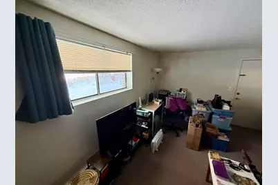 112 English Village Road #104, Manchester, NH 03102 - Photo 5