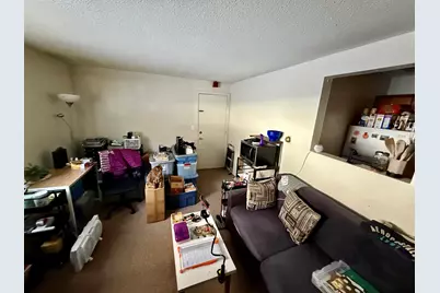 112 English Village Road #104, Manchester, NH 03102 - Photo 3