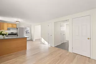 720 Brent St, Manchester, NH 01301 - Photo 13
