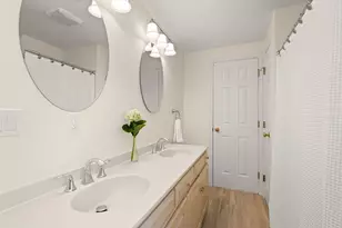 720 Brent St, Manchester, NH 01301 - Photo 5