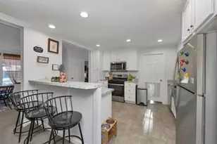 23 Dartmouth Cir, Newmarket, NH 03857 - Photo 3