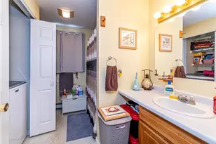 570 Montgomery St, Manchester, NH 03102 - Photo 25