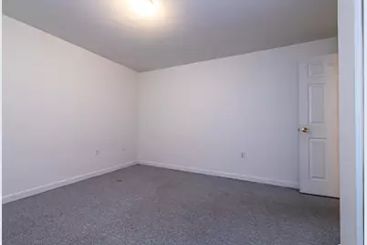 570 Montgomery Street, Manchester, NH 03102 - Photo 37