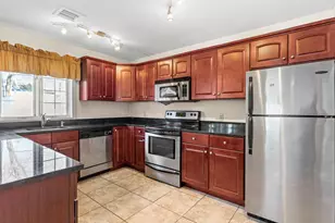 90 Eastern Ave, Manchester, NH 03104 - Photo 31