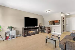 90 Eastern Ave, Manchester, NH 03104 - Photo 13