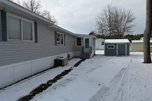 47 Scott Ave, Seabrook, NH 03874 - Photo 3