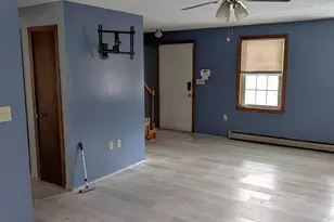 8 Woodbine Ave, Concord, NH 03303 - Photo 5