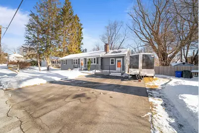 23 Pennsylvania Avenue, Manchester, NH 03104 - Photo 3