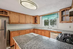 23 Sandown Rd, Fremont, NH 03044 - Photo 11