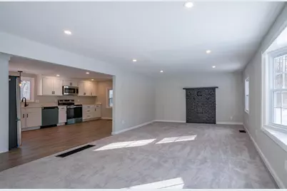 437 Chester Road, Auburn, NH 03032 - Photo 9