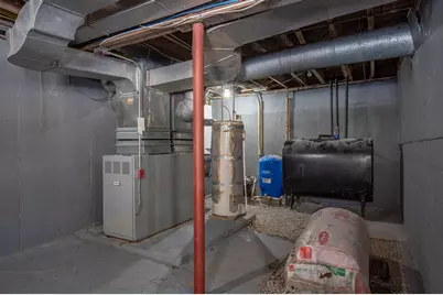 437 Chester Road, Auburn, NH 03032 - Photo 29