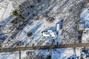 52 Whittier St, Newton, NH 03858 - Photo 3