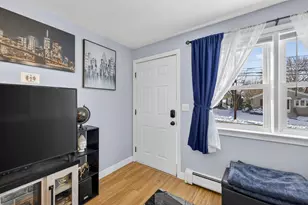 65 Taylor St, Manchester, NH 03103 - Photo 3