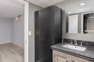 2 Denise St, Nashua, NH 03063 - Photo 39