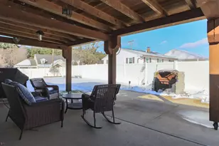 2 Denise St, Nashua, NH 03063 - Photo 45