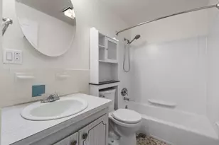 12 English Village Rd, Manchester, NH 03102 - Photo 23