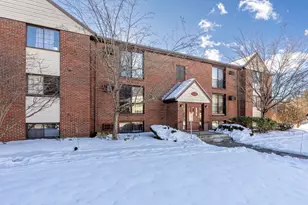 12 English Village Rd, Manchester, NH 03102 - Photo 3