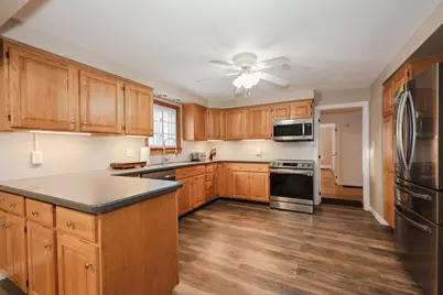 135 Pepperidge Drive, Manchester, NH 03103 - Photo 5