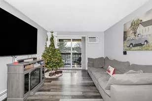 210 Brook Village Rd, Nashua, NH 03062 - Photo 11