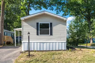 311 Friar Tuck Dr, Exeter, NH 03833 - Photo 3