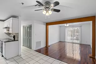 526 Abbott Farm Ln, Hudson, NH 03051 - Photo 7