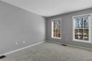 18 Holbrook Rd, Bedford, NH 03110 - Photo 27