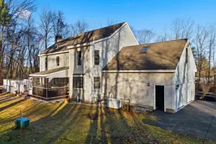 18 Holbrook Rd, Bedford, NH 03110 - Photo 35