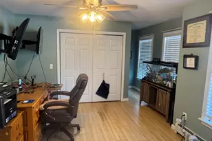 223 Taylor Dr, Windsor, VT 05089 - Photo 37