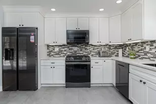 17 Trues Pkwy, Sandown, NH 03873 - Photo 17