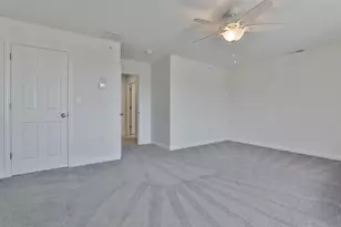 11 Autumn Ln, Raymond, NH 03077 - Photo 17