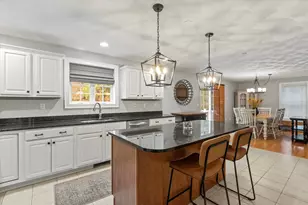 37 Dugout Rd, Hudson, NH 03051 - Photo 11