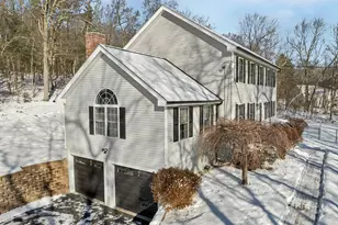 46 Goodhue Rd, Derry, NH 03038 - Photo 3