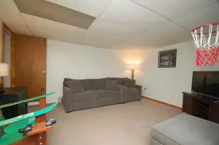 8 Teaberry Ln, Bedford, NH 03110 - Photo 11