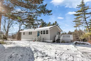 127 Holbrook Ave, Swanzey, NH 03446 - Photo 5